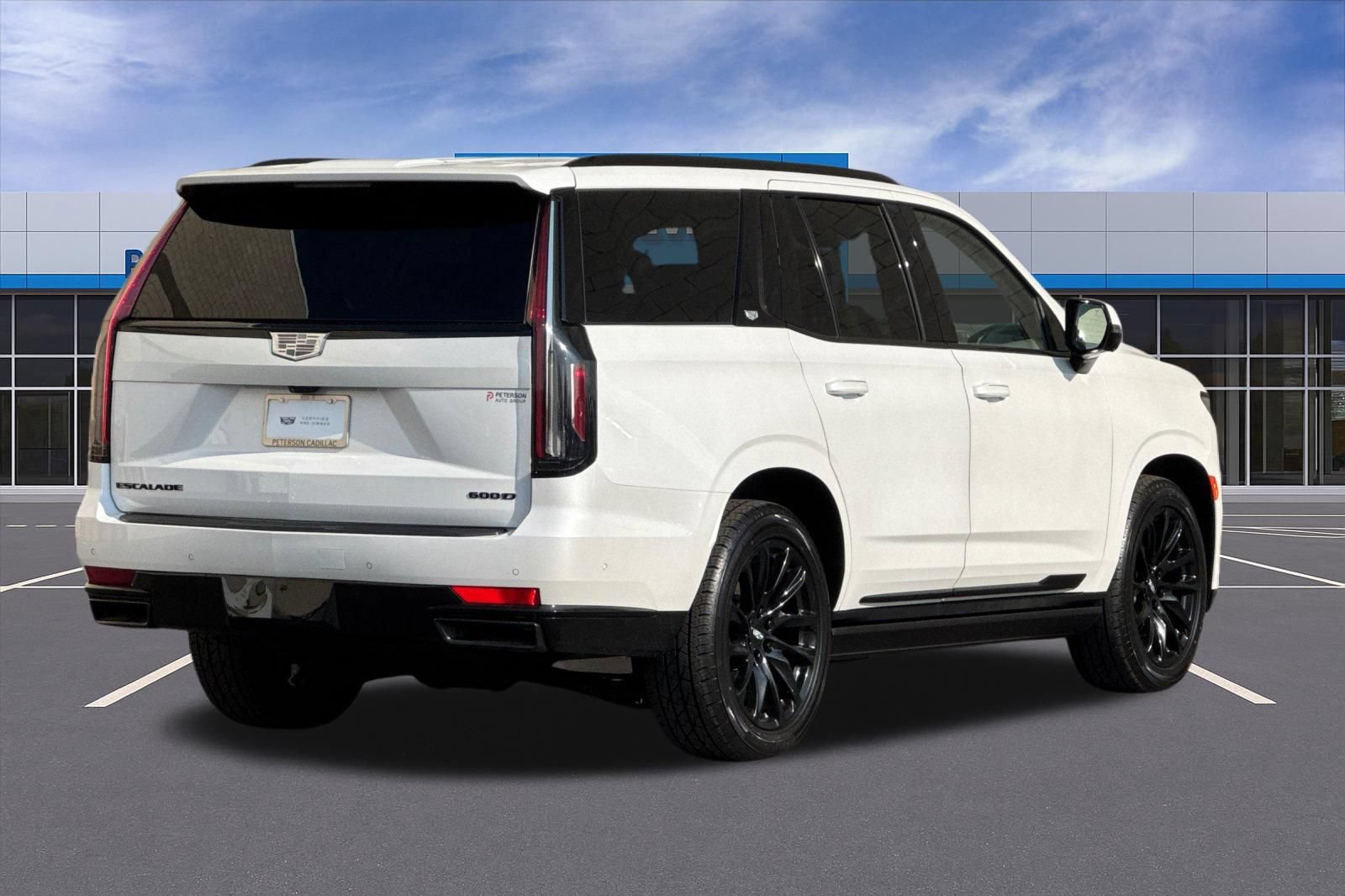 Used 2024 Cadillac Escalade Sport Platinum w/ LPO, ONYX Package AWD/4WD image 4