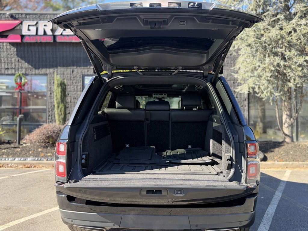 Used 2019 Land Rover Range Rover Supercharged image 17