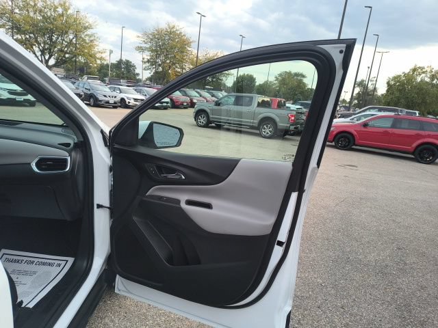 Used 2022 Chevrolet Equinox LT AWD/4WD image 18