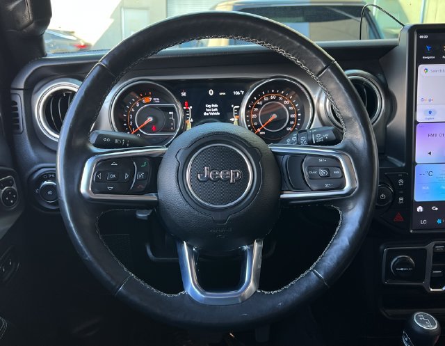 Used 2018 Jeep Wrangler Unlimited Sahara AWD/4WD image 33