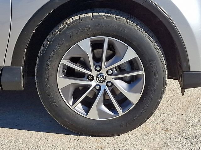 Used 2017 Toyota RAV4 XLE image 26