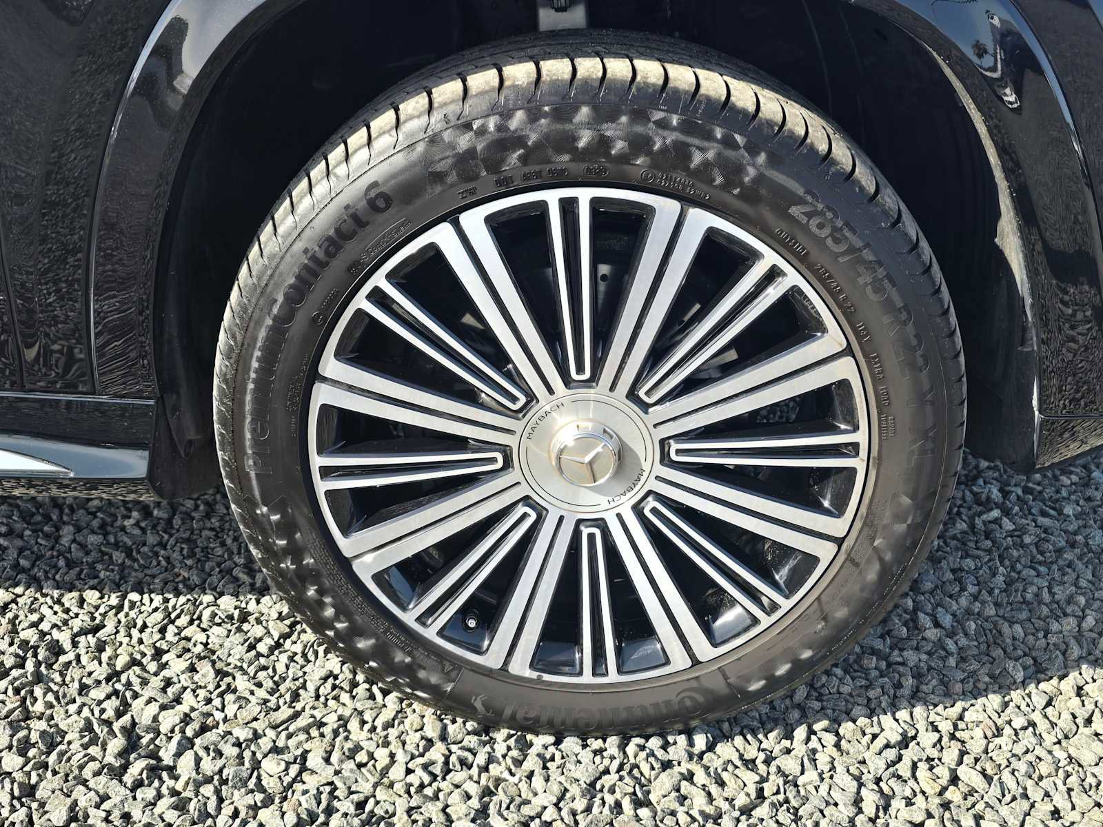 Used 2024 Mercedes-Benz Maybach GLS 600 4MATIC image 9