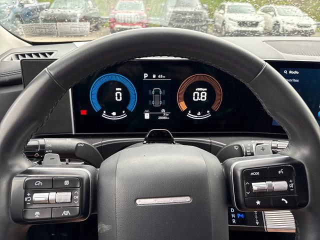 Used 2025 Hyundai Santa Fe SEL AWD/4WD image 18