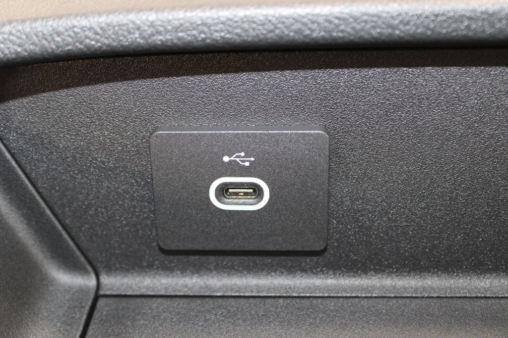 New 2026 Ford Transit 250 148 Medium Roof w/ Load Area Protection Package RWD image 37