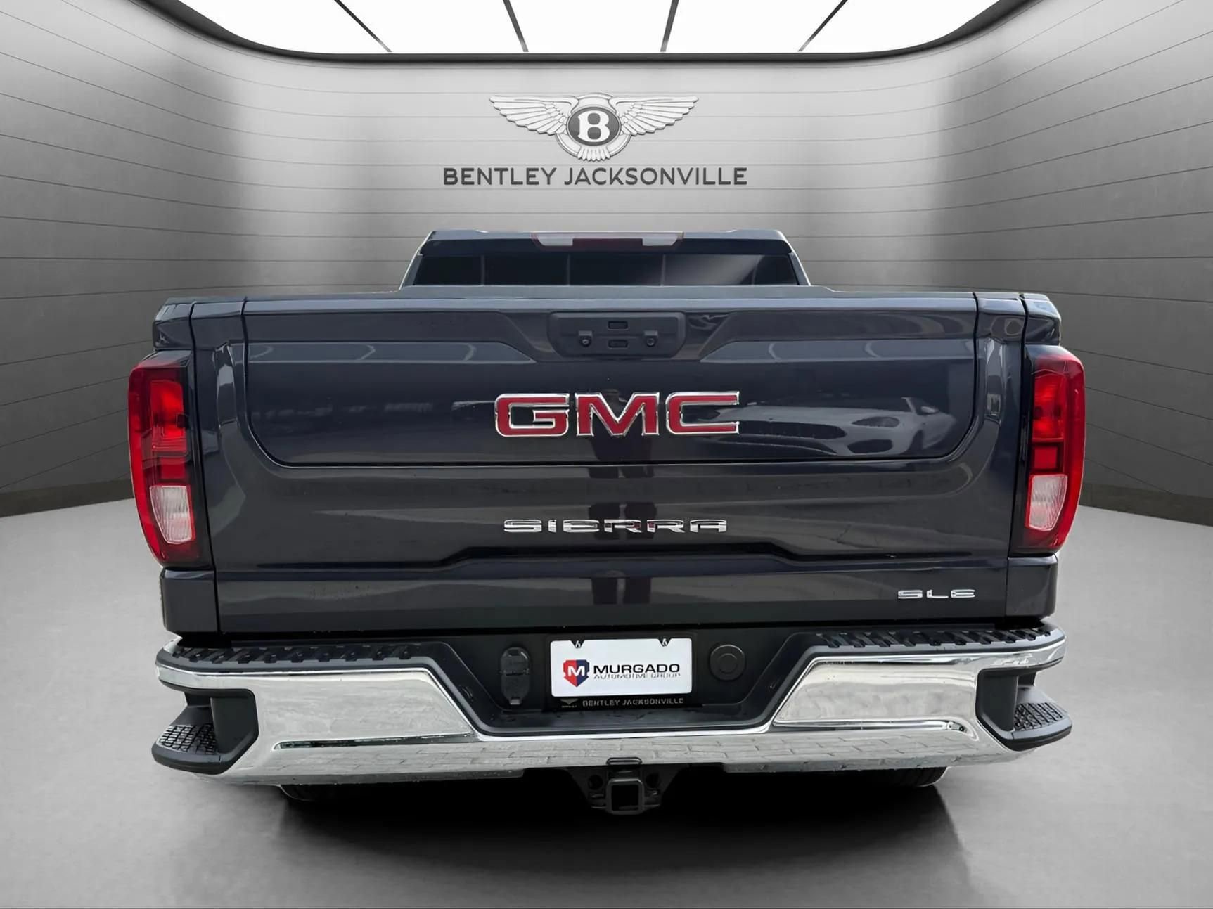 Used 2022 GMC Sierra 1500 SLE image 11