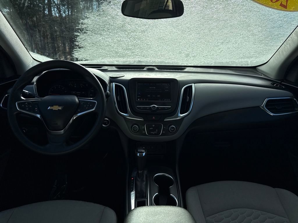 Used 2021 Chevrolet Equinox LS image 16