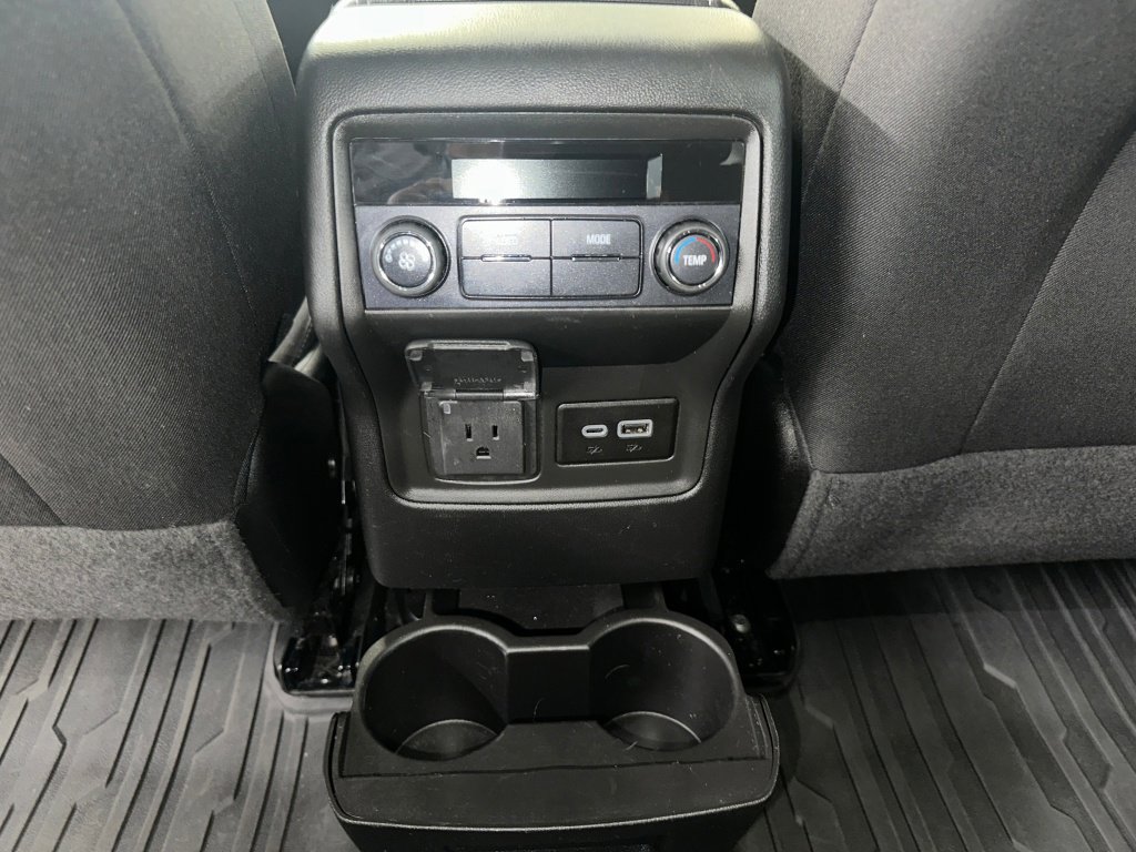 Certified 2023 GMC Acadia SLE w/ Driver Convenience Package image 21