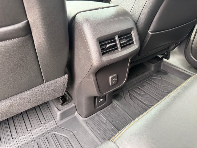 Used 2024 GMC Terrain AT4 w/ Tech Package AWD/4WD image 19