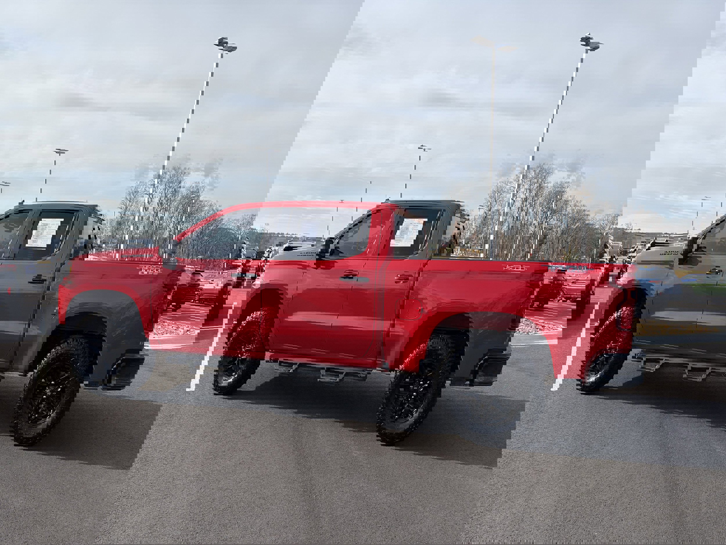 Used 2021 Chevrolet Silverado 1500 LT Trail Boss w/ Convenience Package II image 5