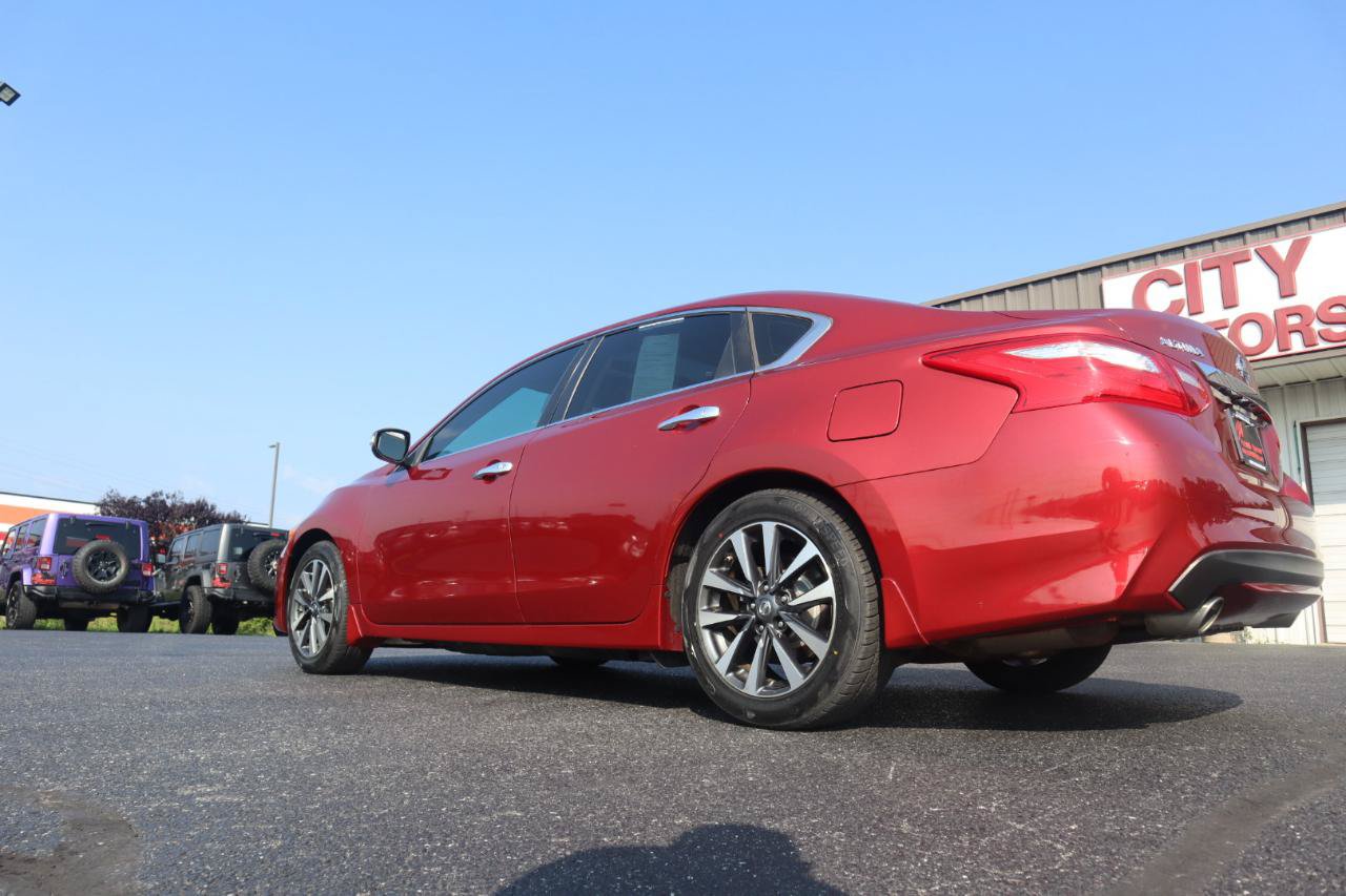 Used 2016 Nissan Altima 2.5 SL w/ Moonroof Package FWD image 18