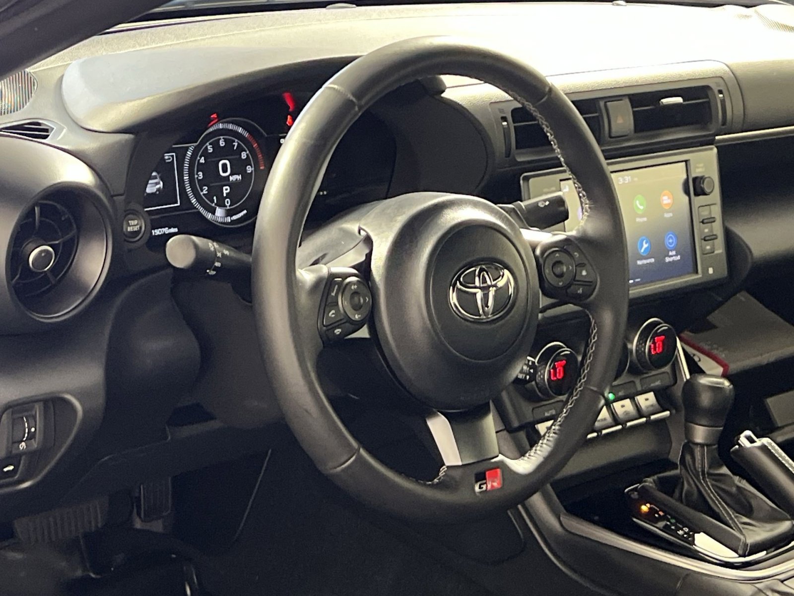 Used 2024 Toyota GR86 image 17