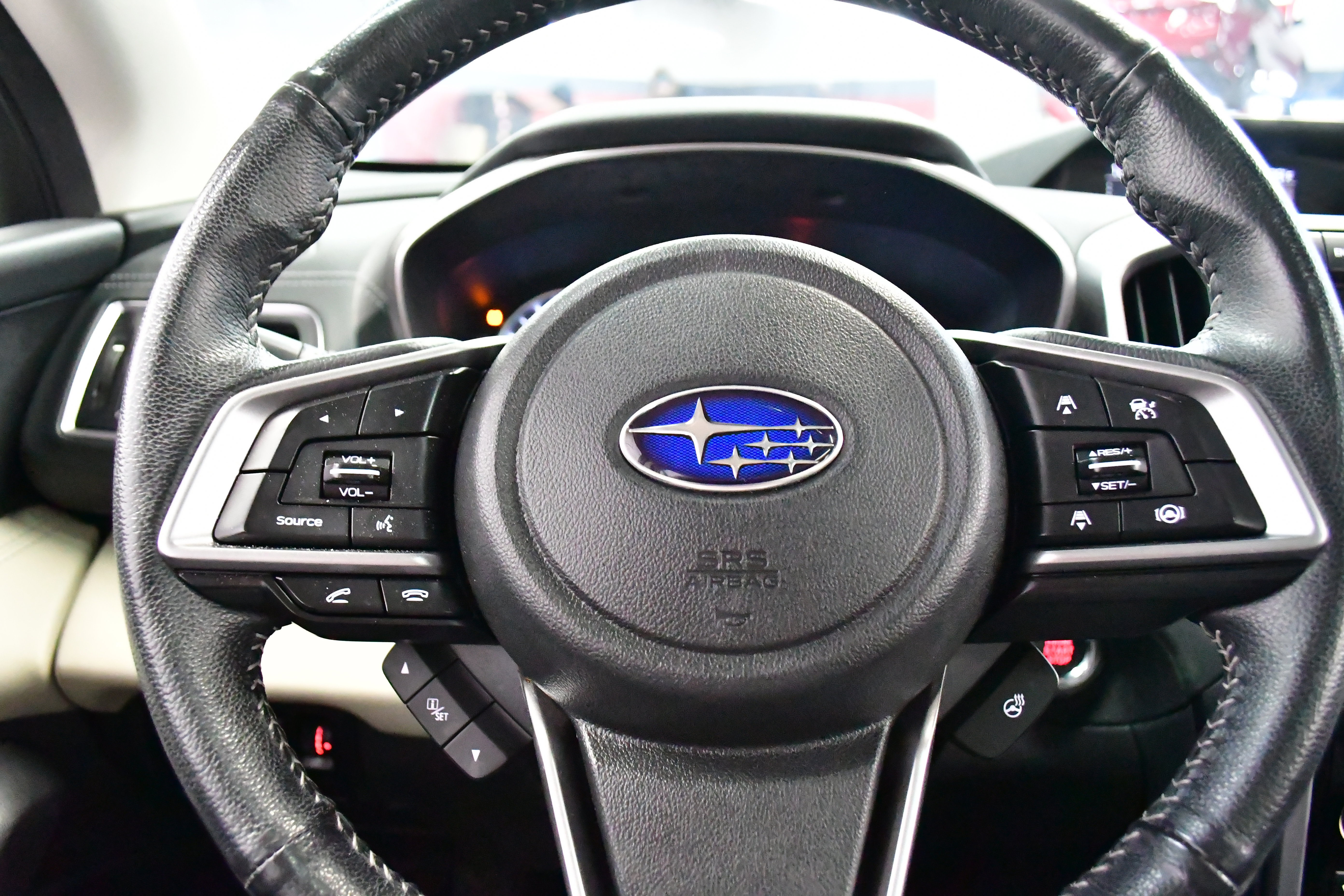 Used 2022 Subaru Ascent Limited w/ Technology Package image 38