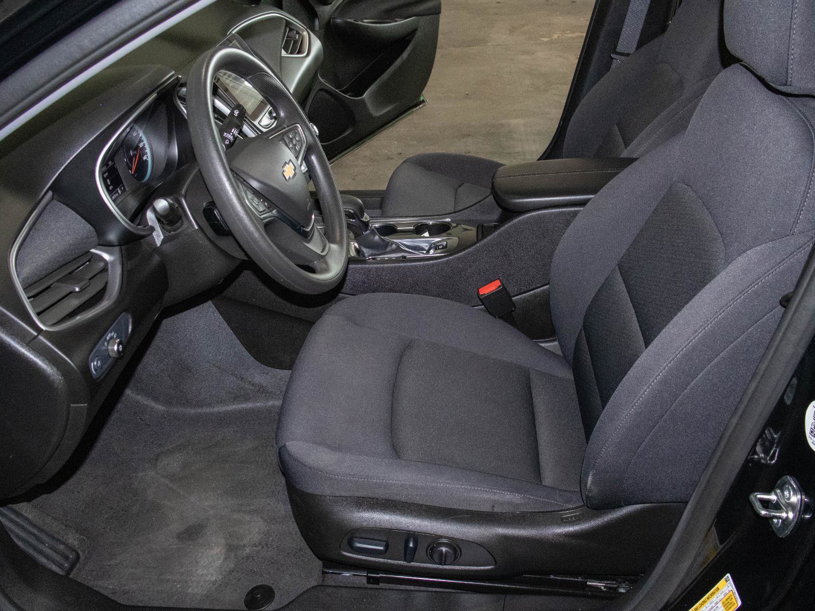 Used 2024 Chevrolet Malibu LT FWD image 7