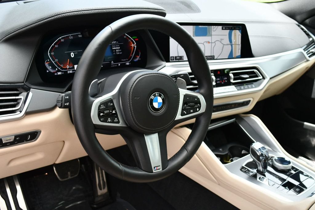 Used 2022 BMW X6 xDrive40i w/ Executive Package AWD/4WD image 39