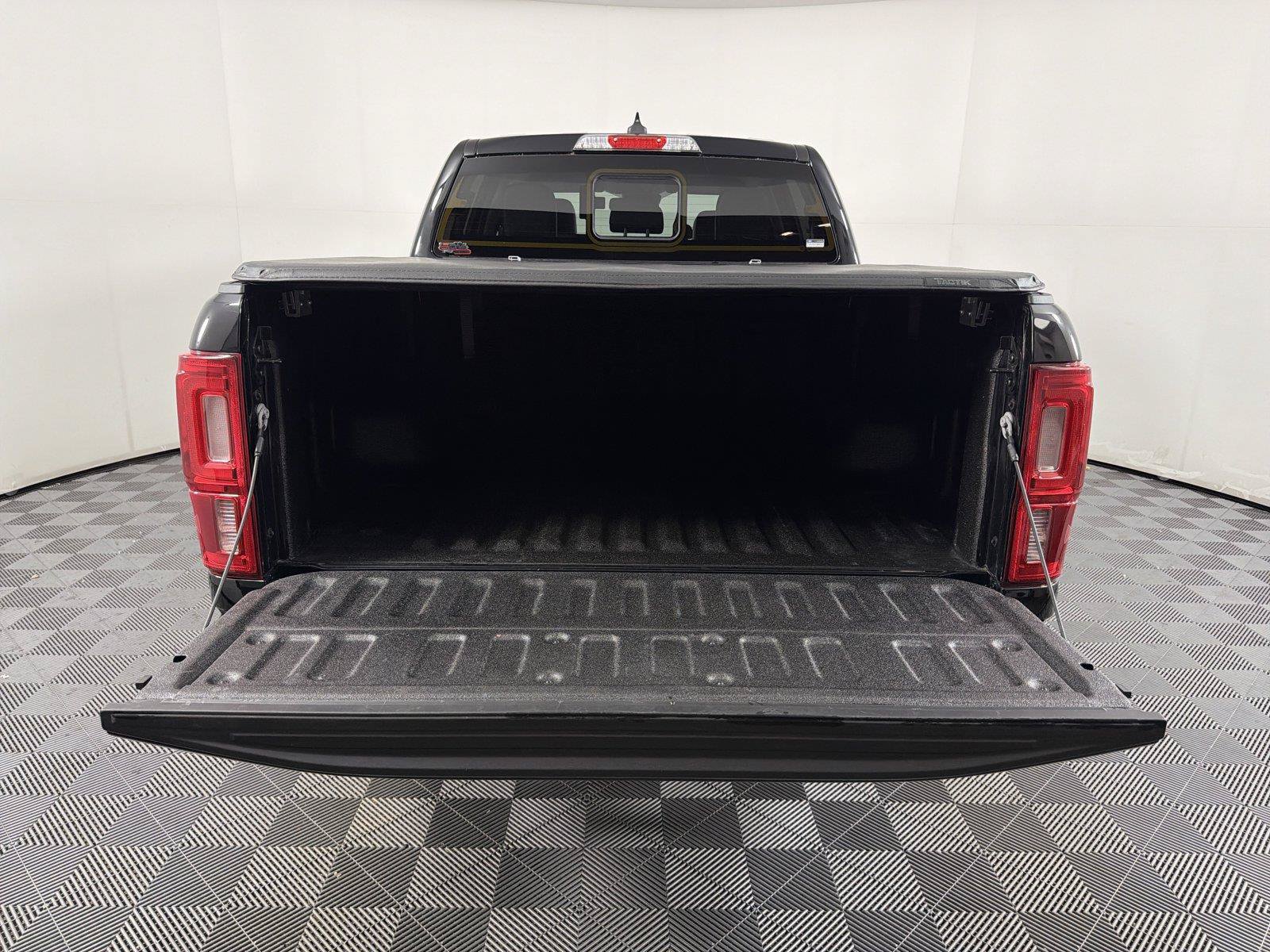 Used 2023 Ford Ranger Lariat w/ Equipment Group 501A High AWD/4WD image 16