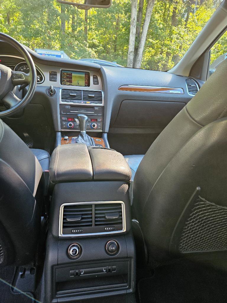 Used 2010 Audi Q7 3.6 Premium Plus w/ Premium Plus Pkg image 31