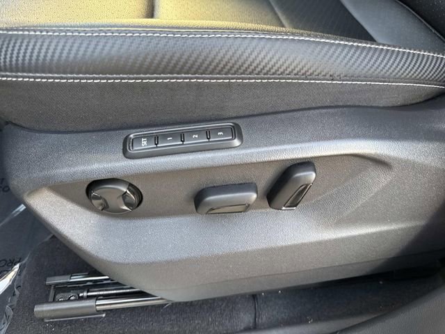 Certified 2023 Volkswagen Atlas Cross Sport SEL image 17