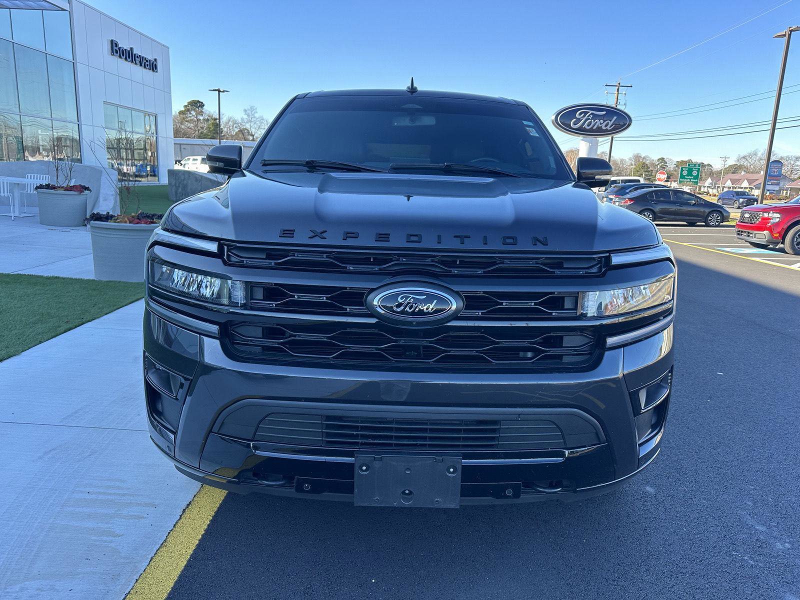 Used 2024 Ford Expedition Max Limited image 2