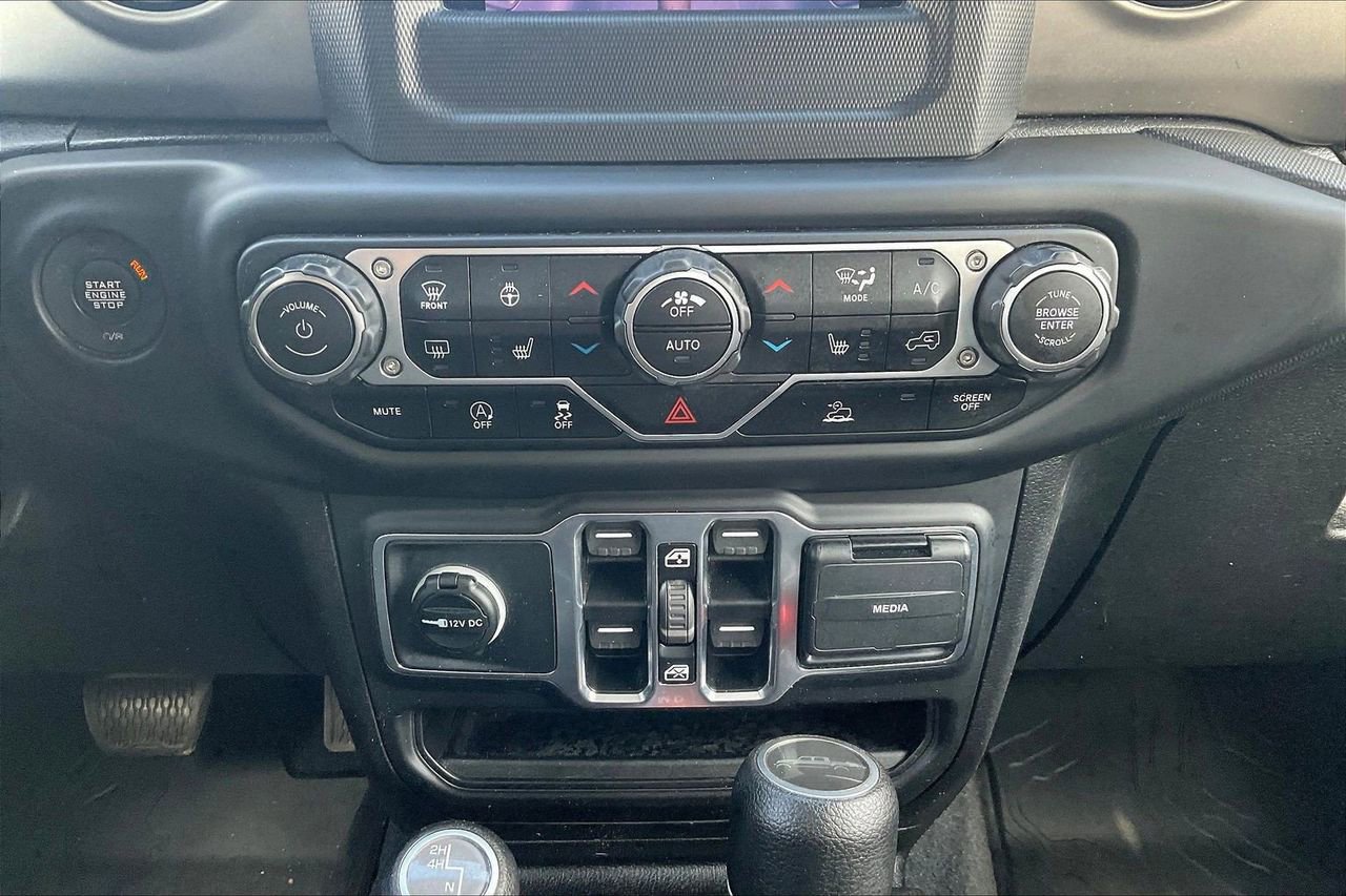 Used 2021 Jeep Gladiator Willys image 18