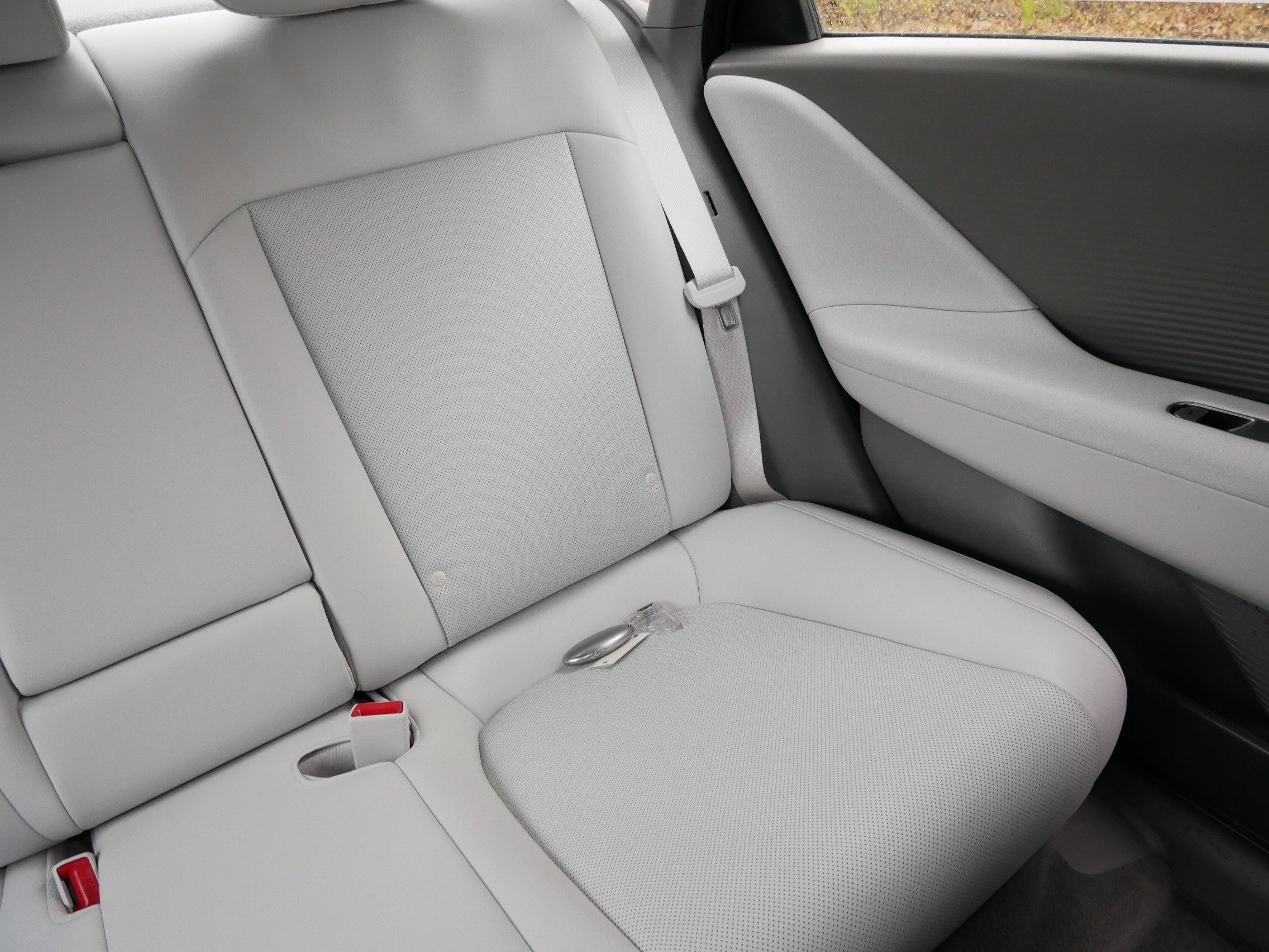 Used 2025 Hyundai Ioniq 6 SEL image 14