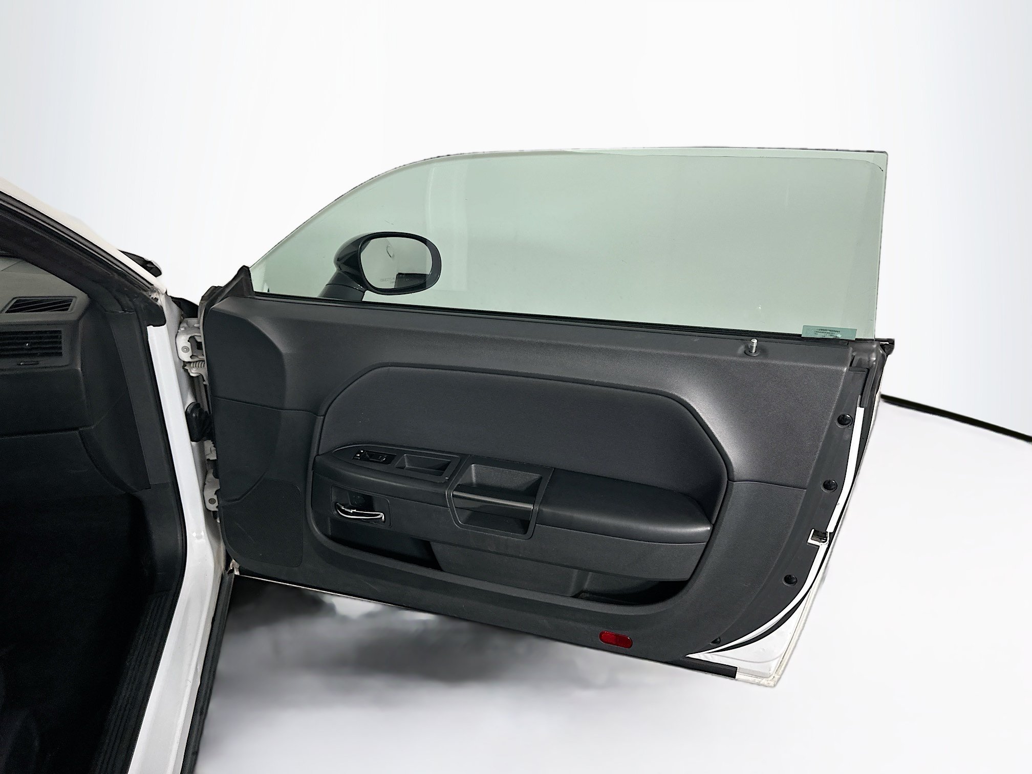 Used 2011 Dodge Challenger RWD image 26