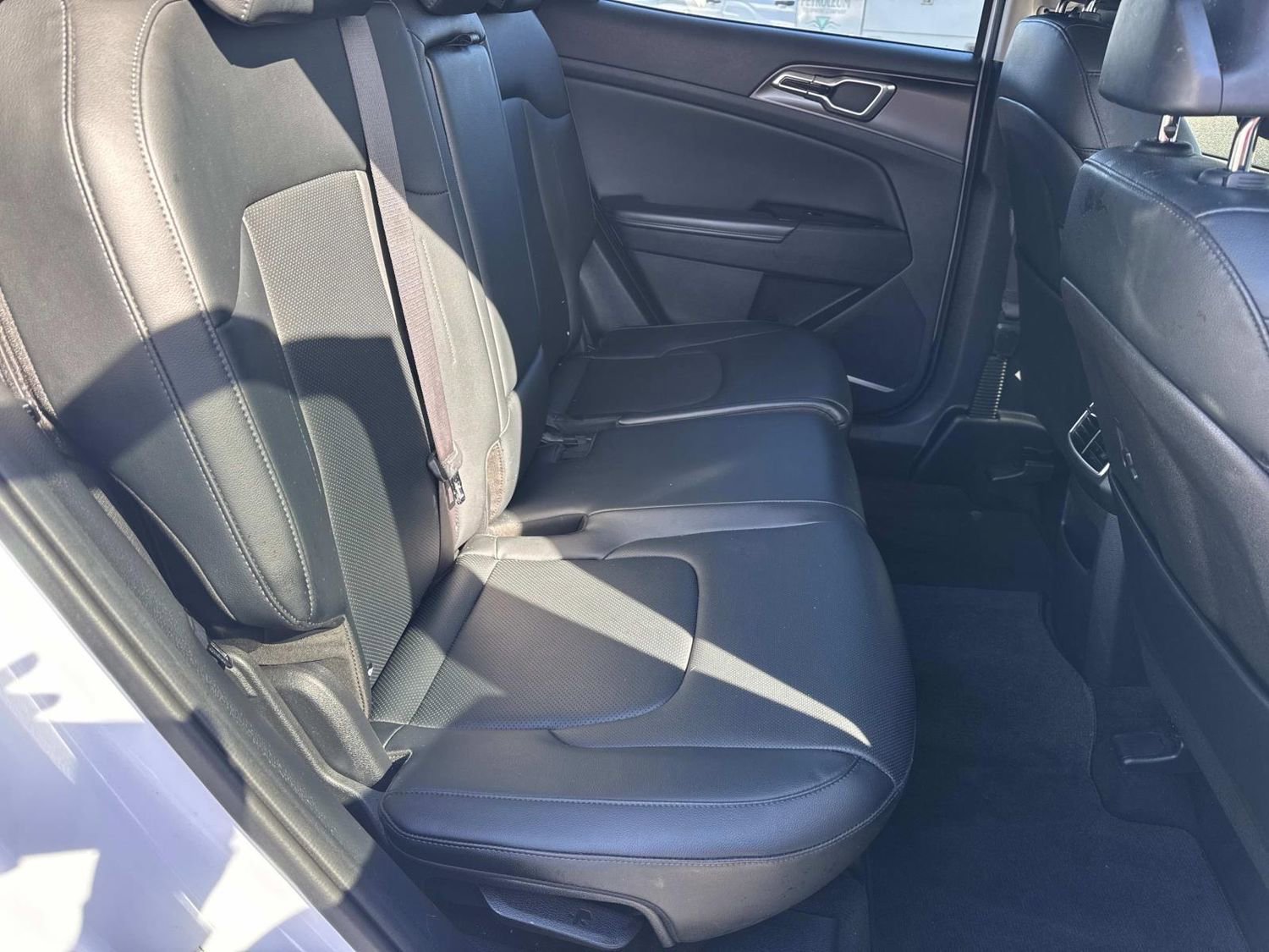 Used 2023 Kia Sportage EX image 21