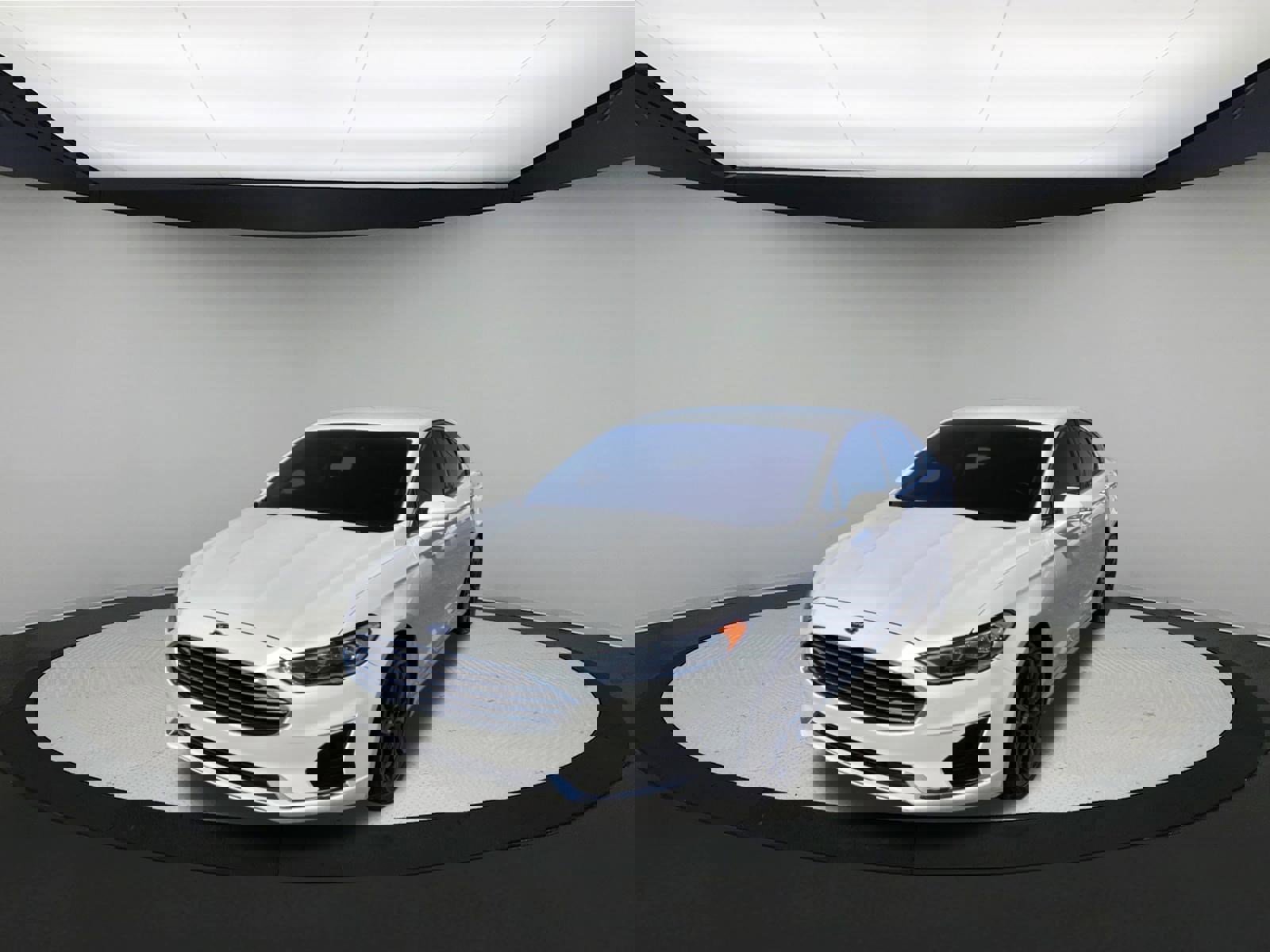 Used 2019 Ford Fusion SEL image 4