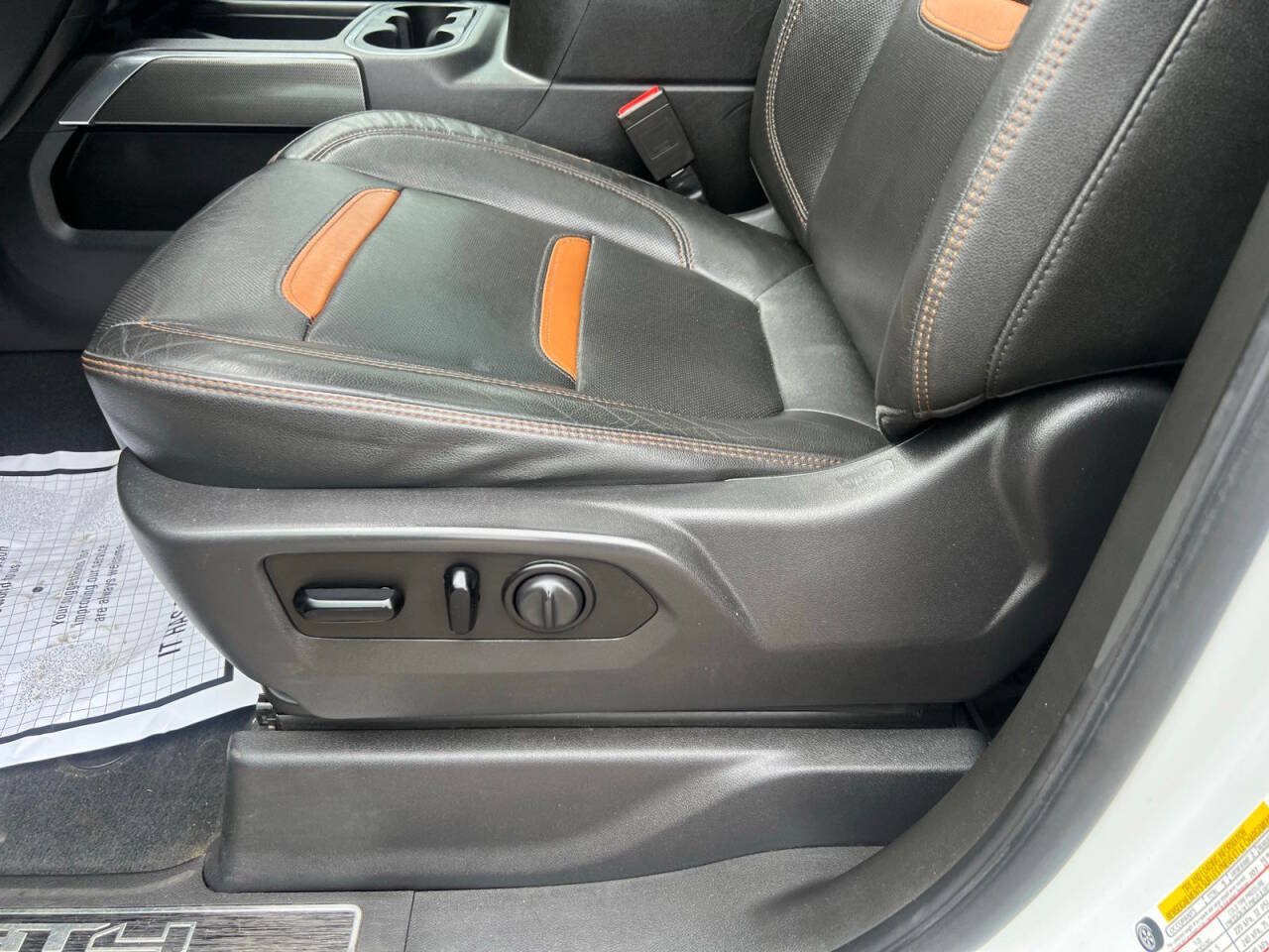 Used 2021 GMC Sierra 1500 AT4 w/ AT4 Carbonpro Edition AWD/4WD image 18