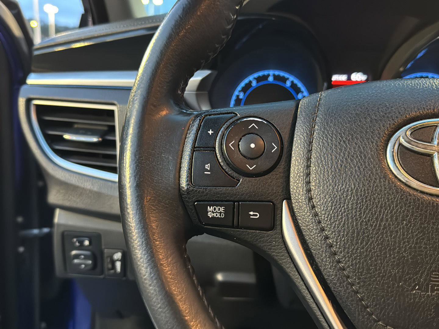 Used 2014 Toyota Corolla S Premium image 18