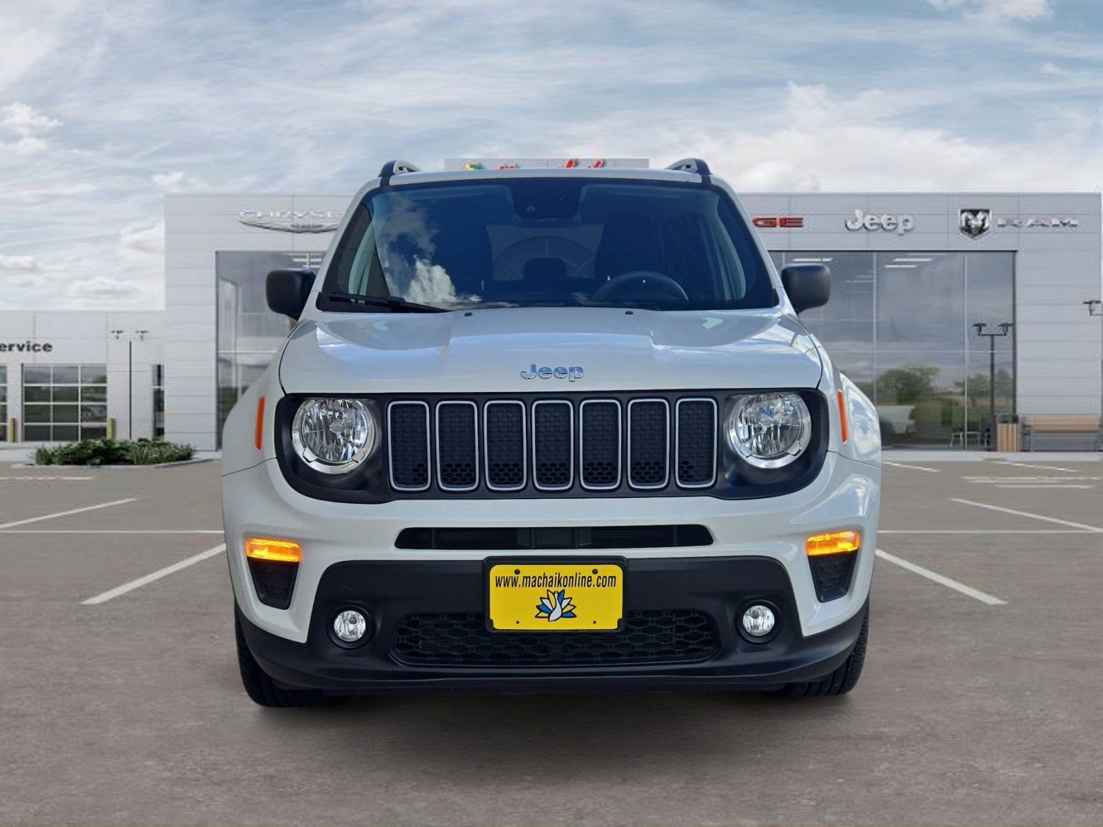 Certified 2022 Jeep Renegade Latitude AWD/4WD image 8