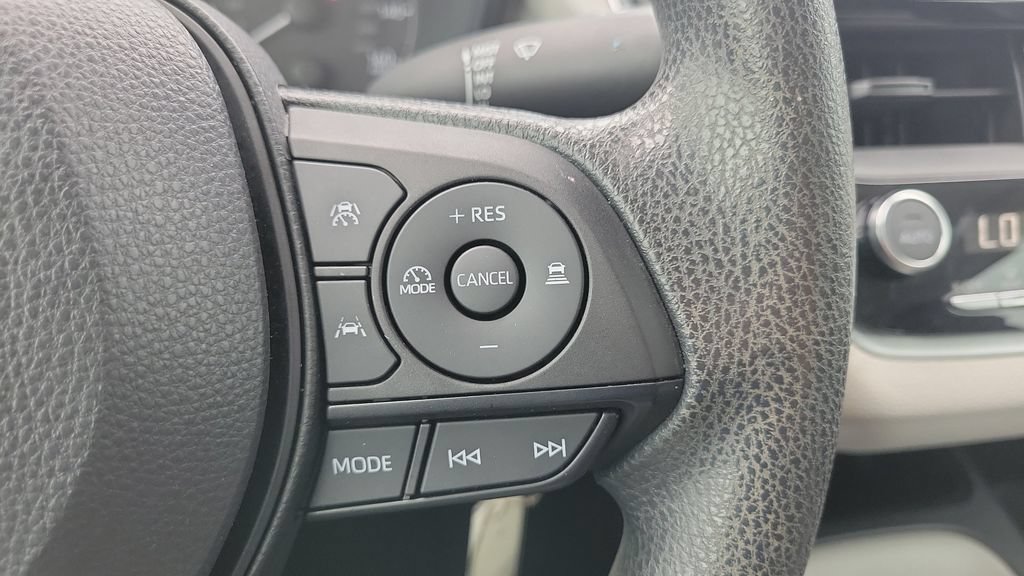 Used 2023 Toyota Corolla LE FWD image 19