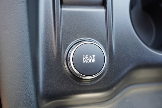 Used 2025 Ford Explorer ST-Line w/ ST-Line Street Pack AWD/4WD image 33