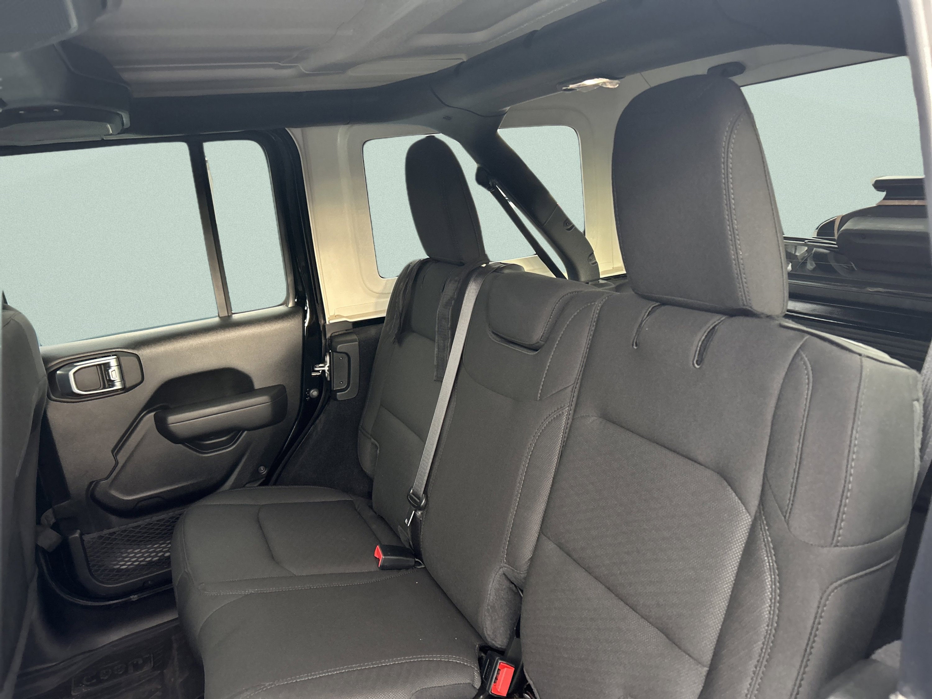 Used 2023 Jeep Wrangler Willys image 14