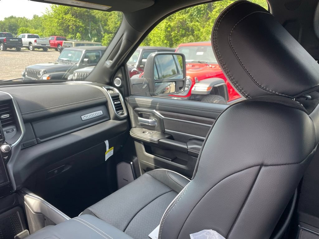 New 2026 RAM 2500 Laramie AWD/4WD image 22
