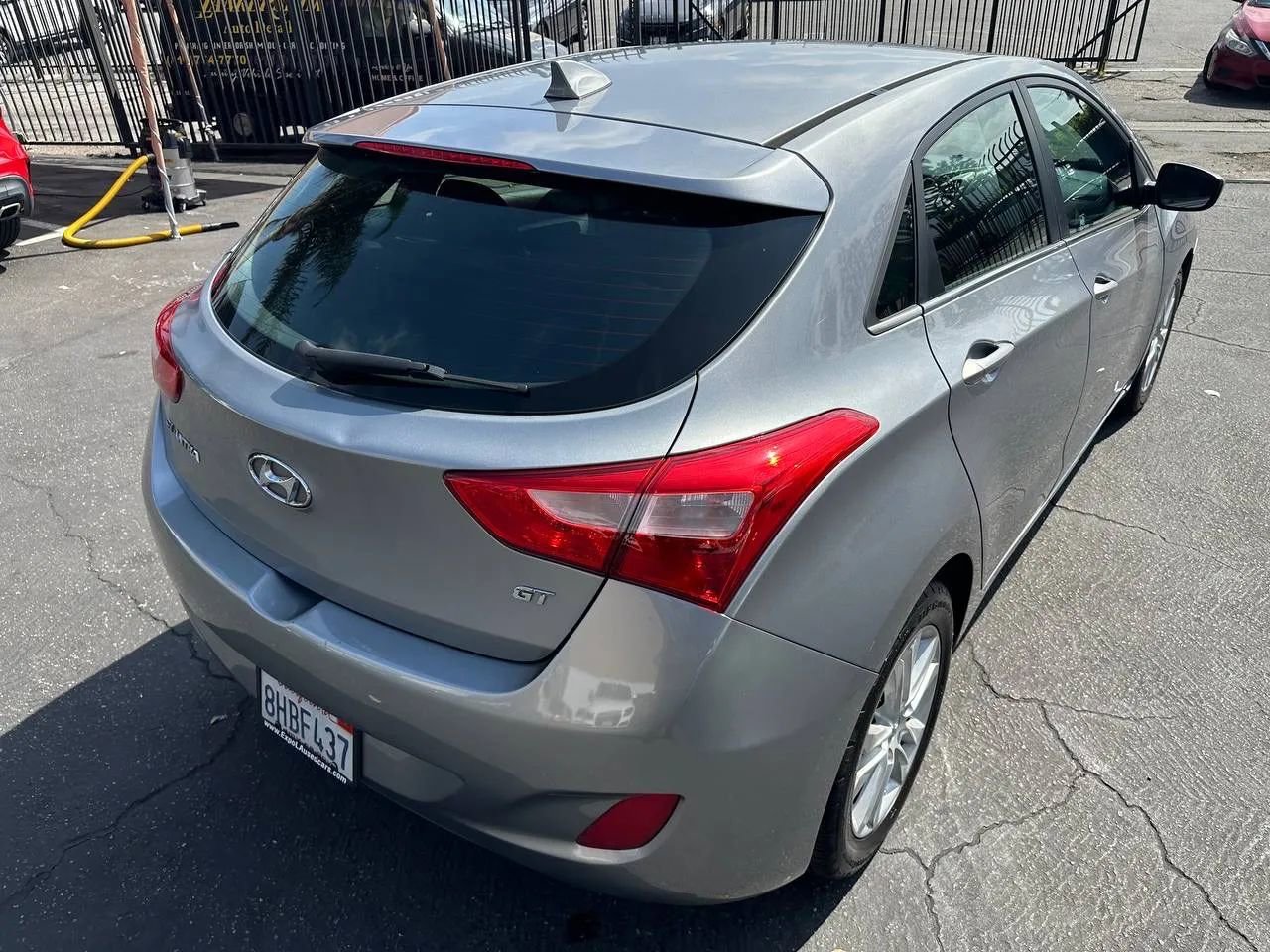 Used 2013 Hyundai Elantra GT FWD image 16