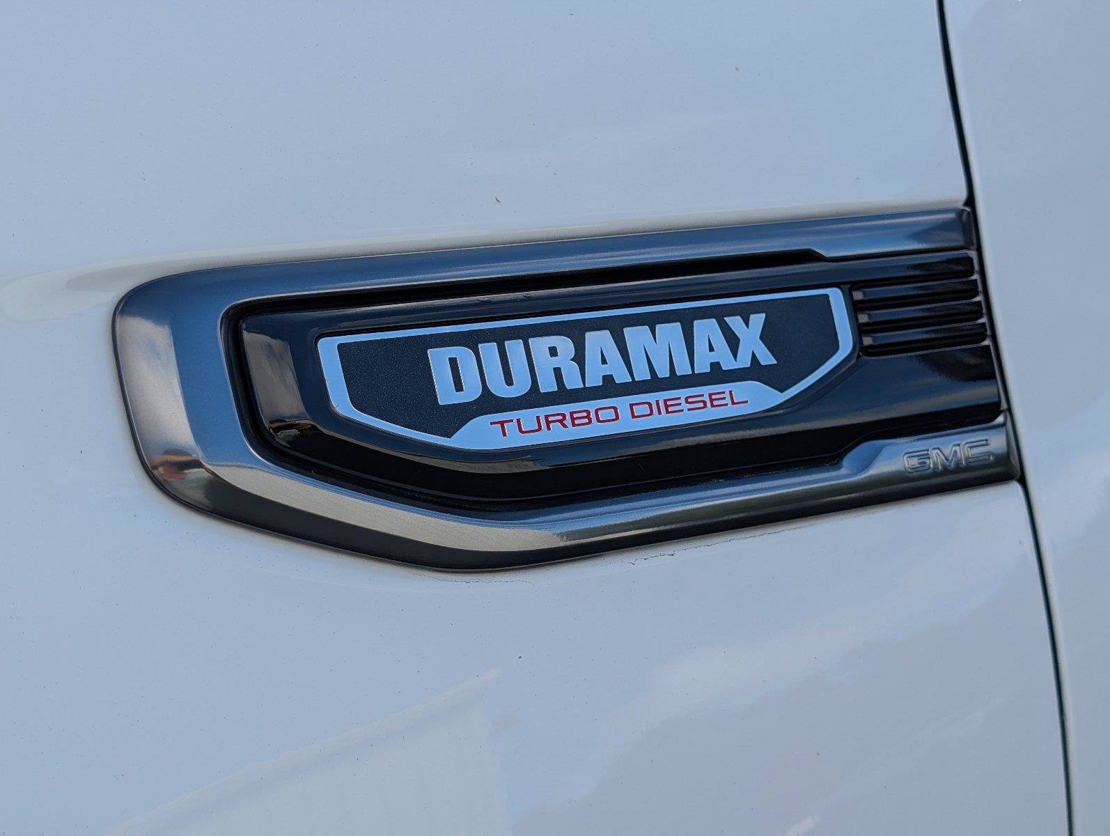 Used 2025 GMC Sierra 1500 AT4 w/ AT4 Premium Package AWD/4WD image 11