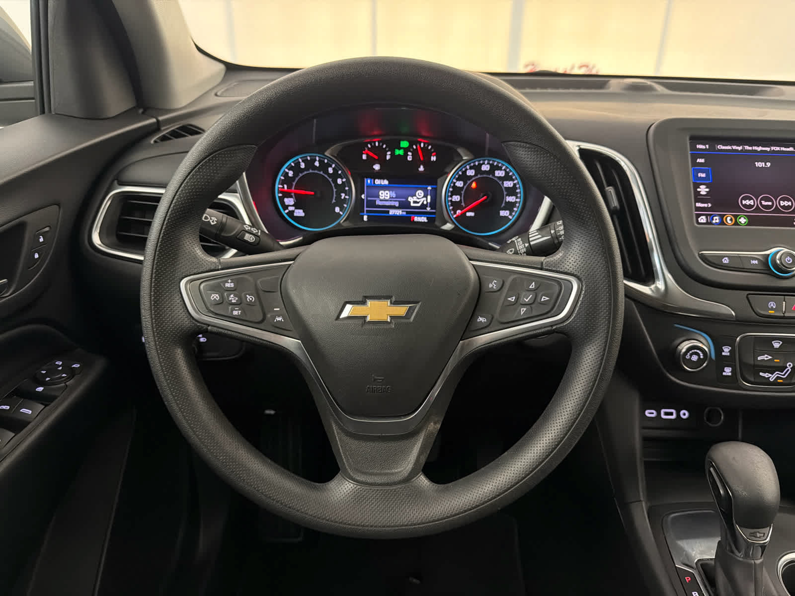 Used 2023 Chevrolet Equinox LT FWD image 17