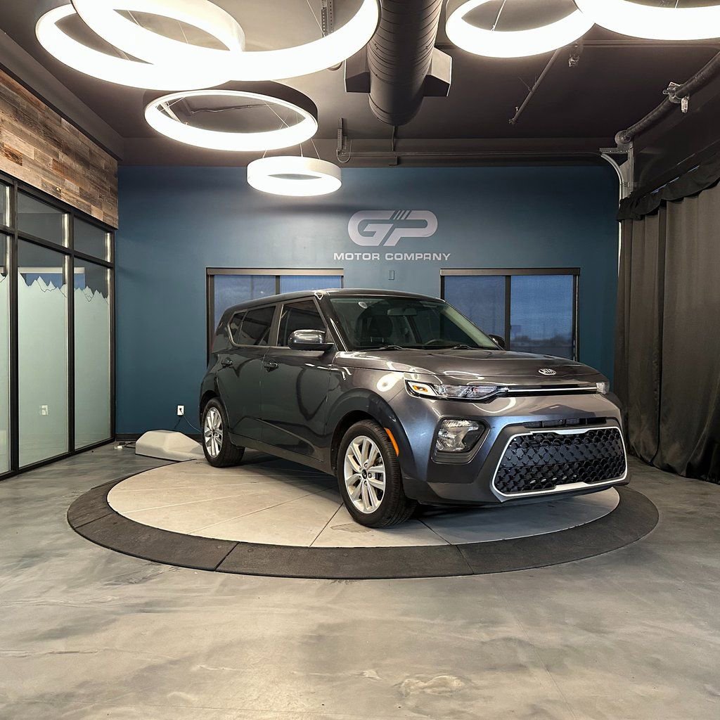 Used 2020 Kia Soul LX FWD image 1