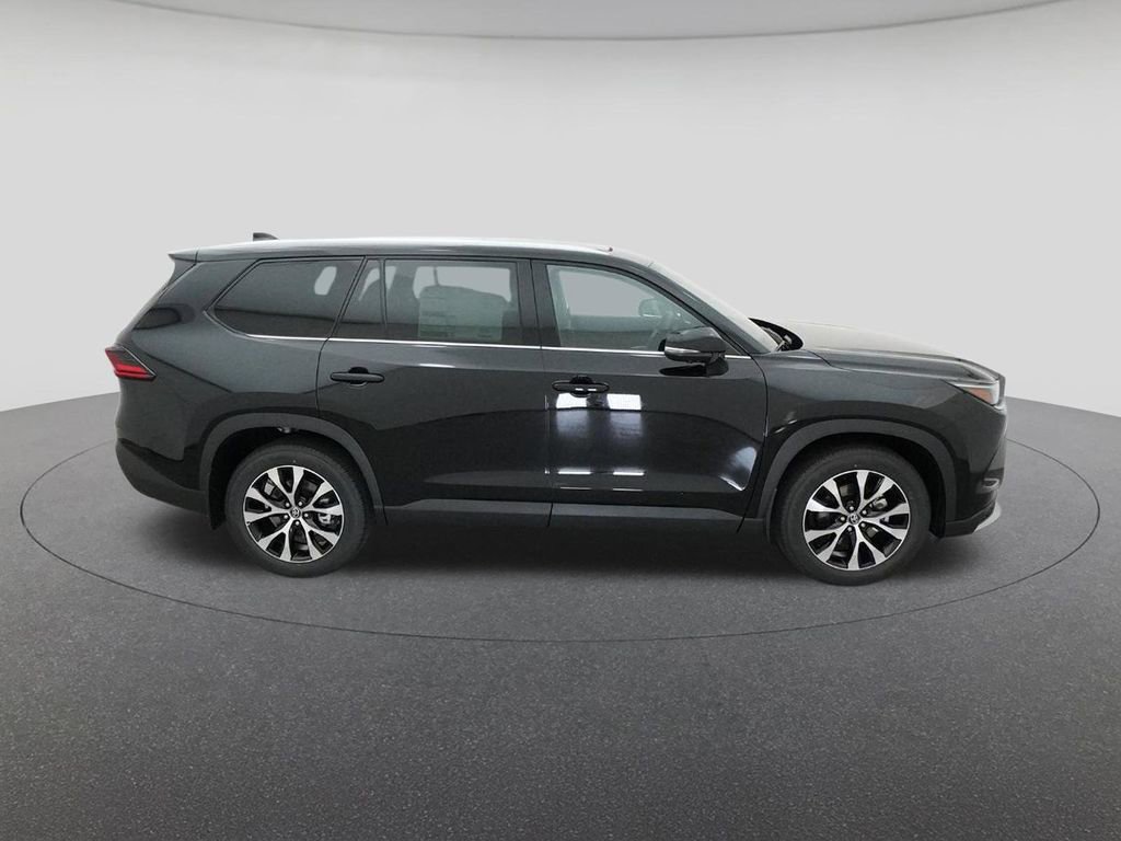 New 2026 Toyota Grand Highlander AWD Hybrid image 11