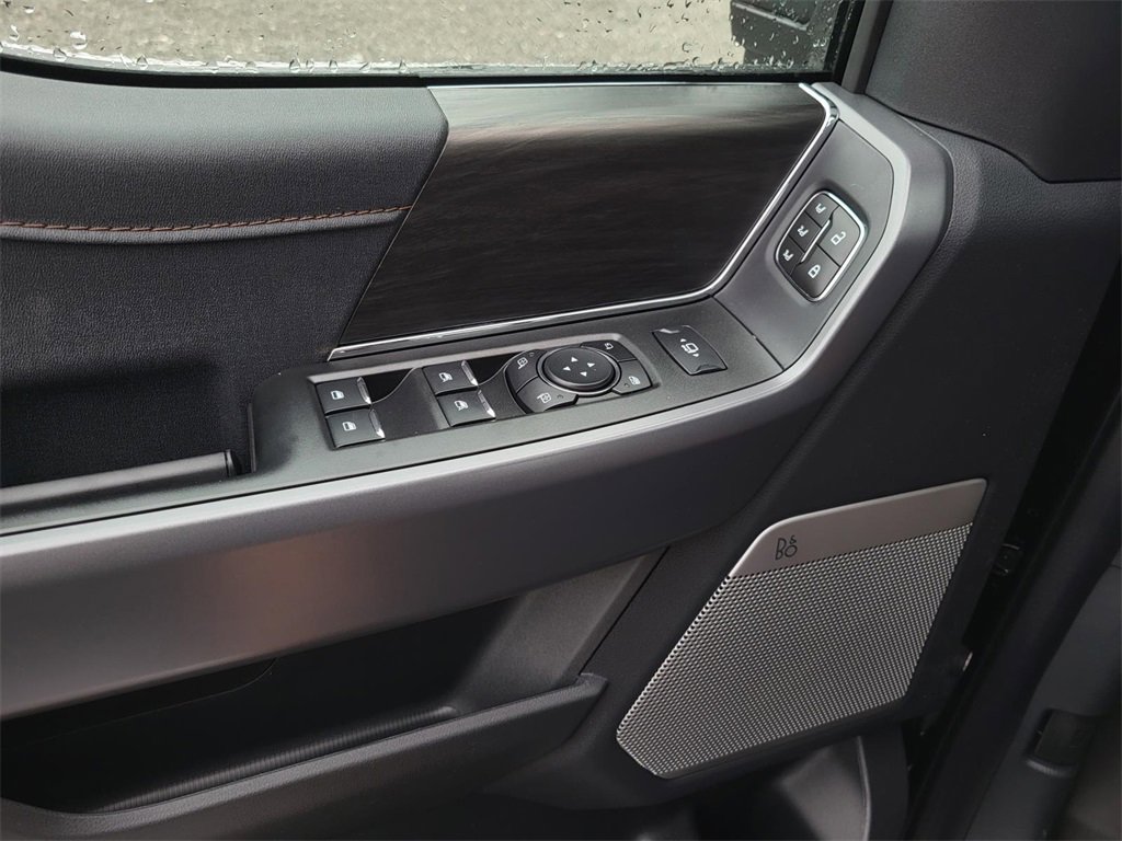 New 2025 Ford F150 Lariat w/ Equipment Group 502A High image 23