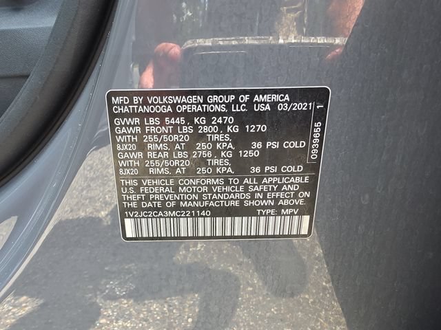 Used 2021 Volkswagen Atlas Cross Sport SE w/ Panoramic Sunroof Package FWD image 31
