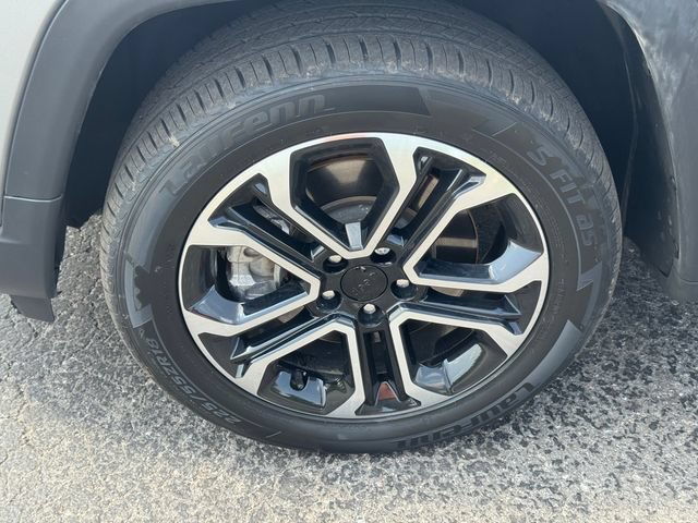 Certified 2023 Jeep Compass Limited AWD/4WD image 10