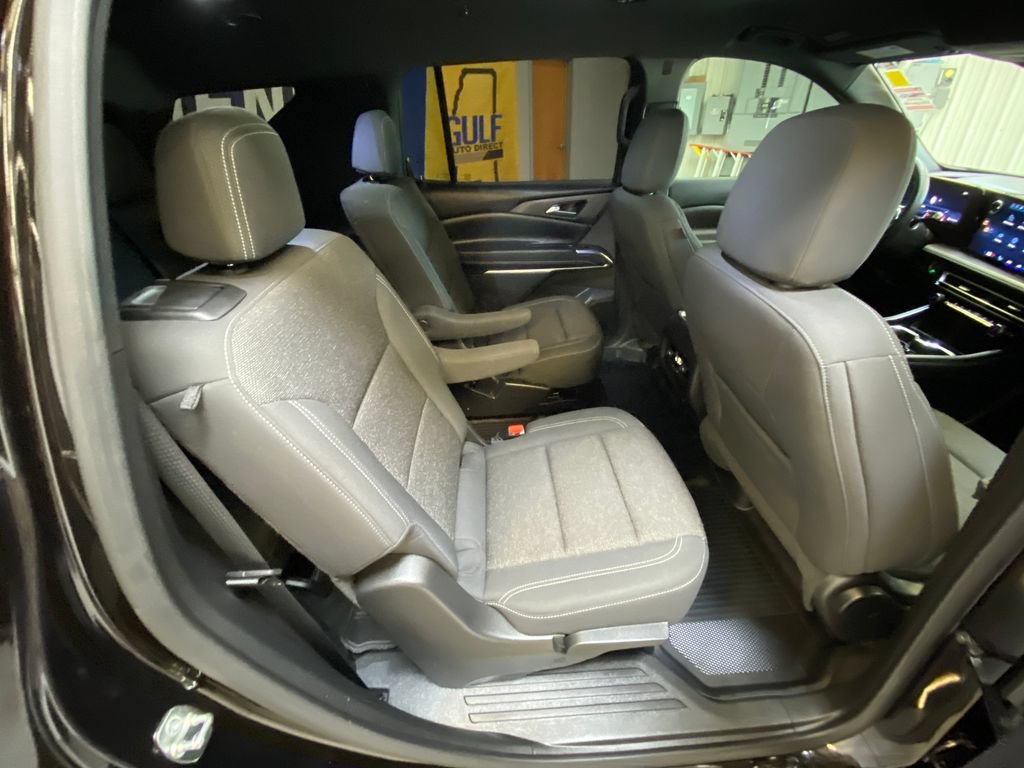Used 2026 Chevrolet Traverse LT w/ Driver Confidence Package FWD image 28