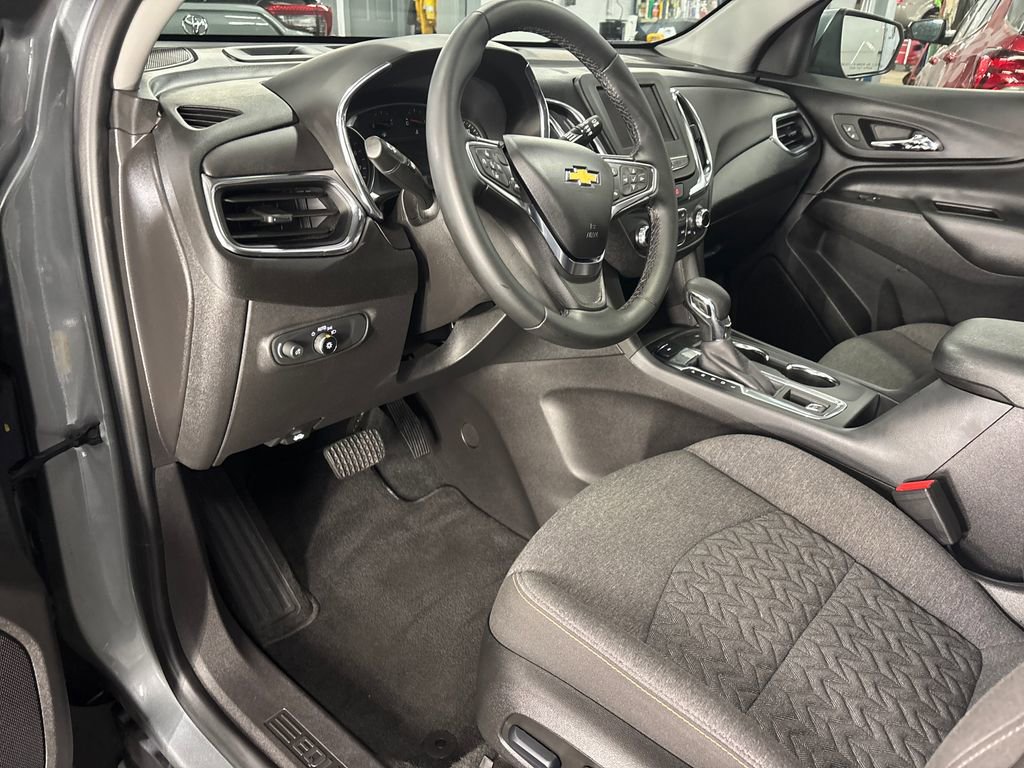 Used 2024 Chevrolet Equinox LT image 23