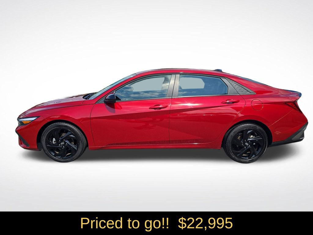 Certified 2026 Hyundai Elantra Sport FWD image 3