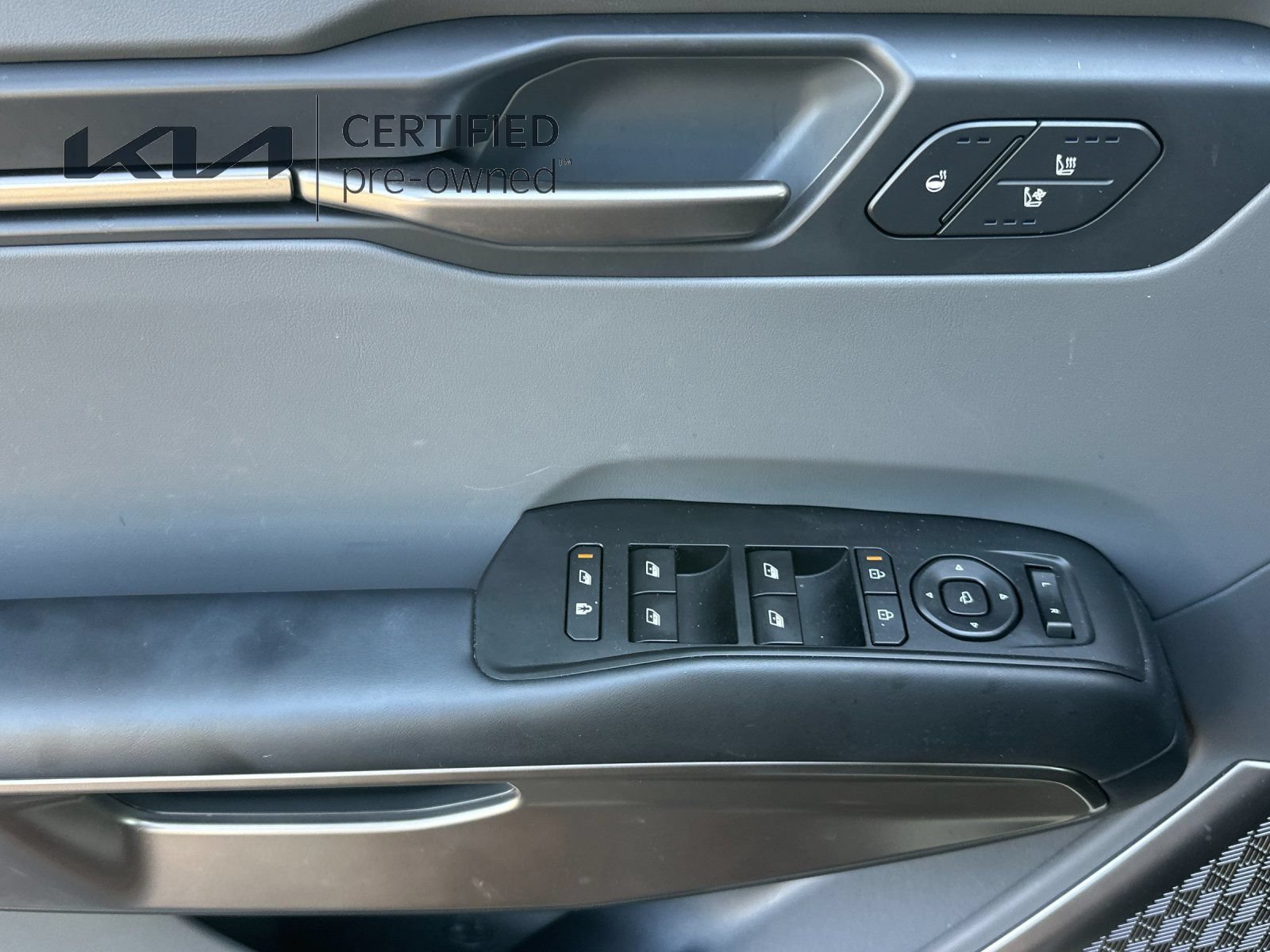 Certified 2024 Kia EV9 Wind AWD/4WD image 12