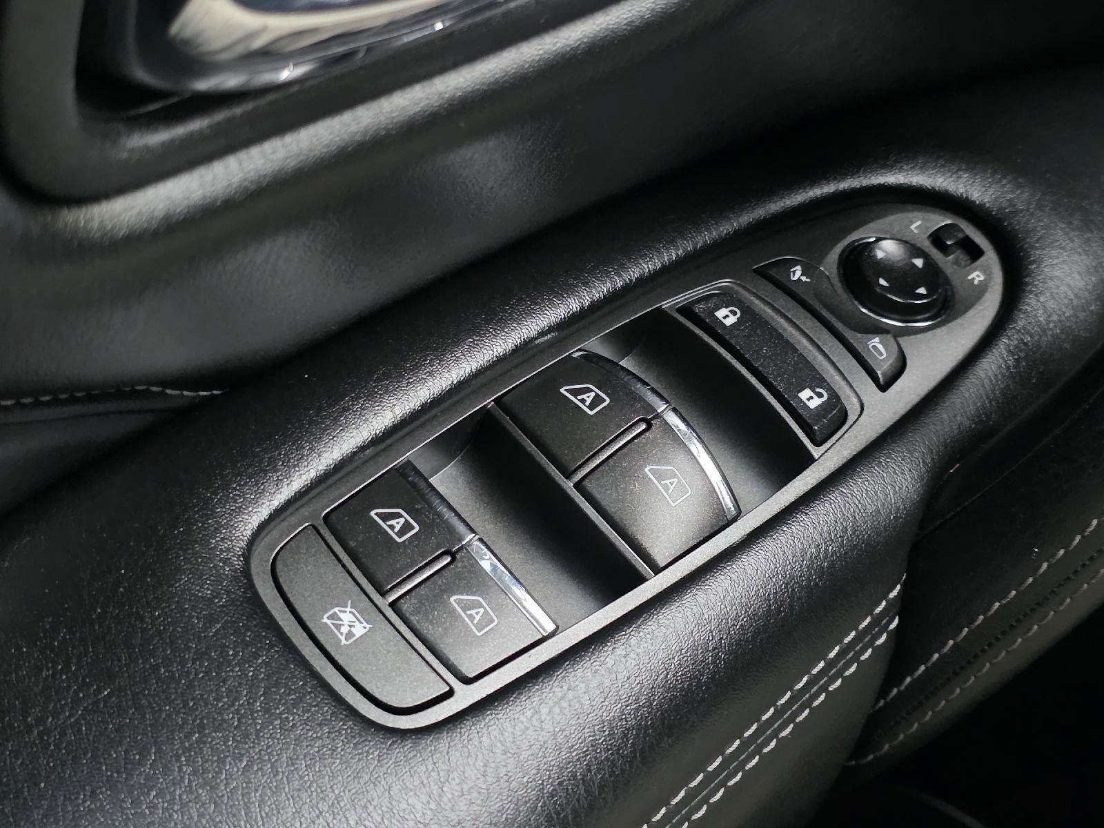 Used 2020 INFINITI QX80 Luxe w/ Proassist Package image 9