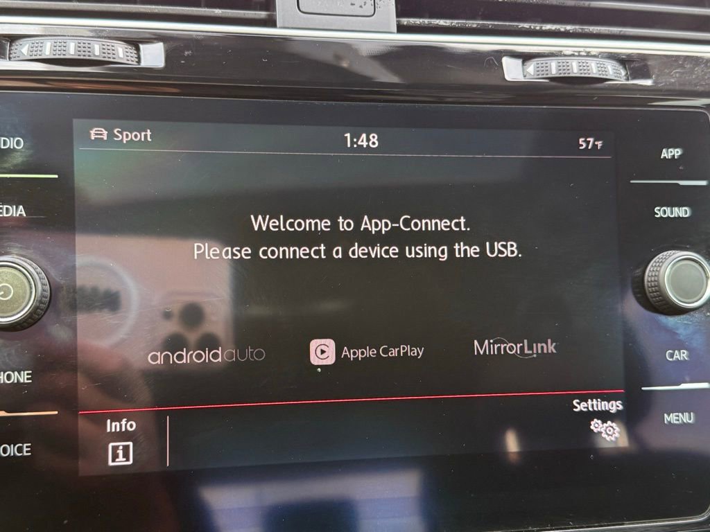 Used 2019 Volkswagen Golf 4-Door image 9