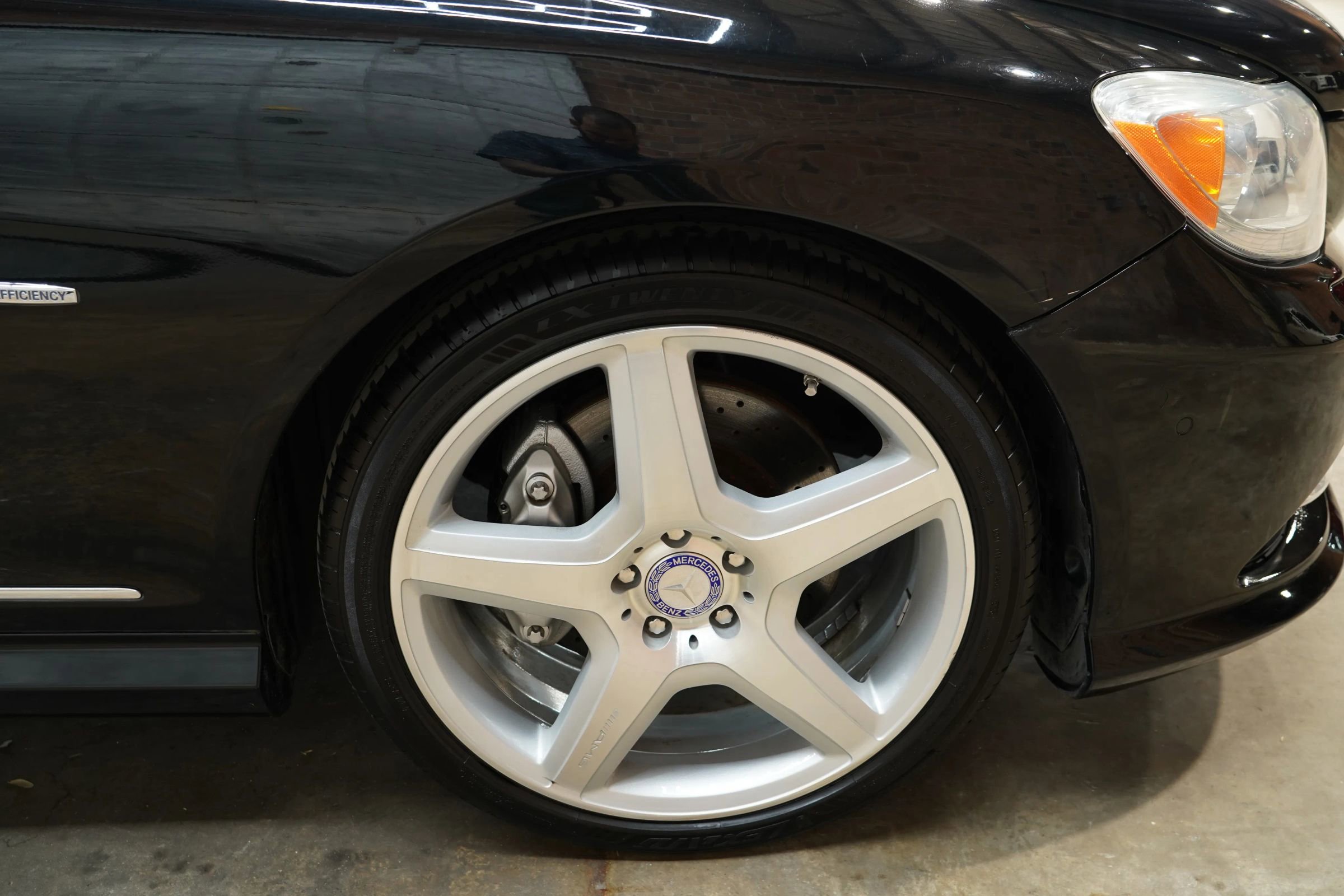 Used 2011 Mercedes-Benz CL 550 4MATIC w/ Sport Pkg Plus One image 61