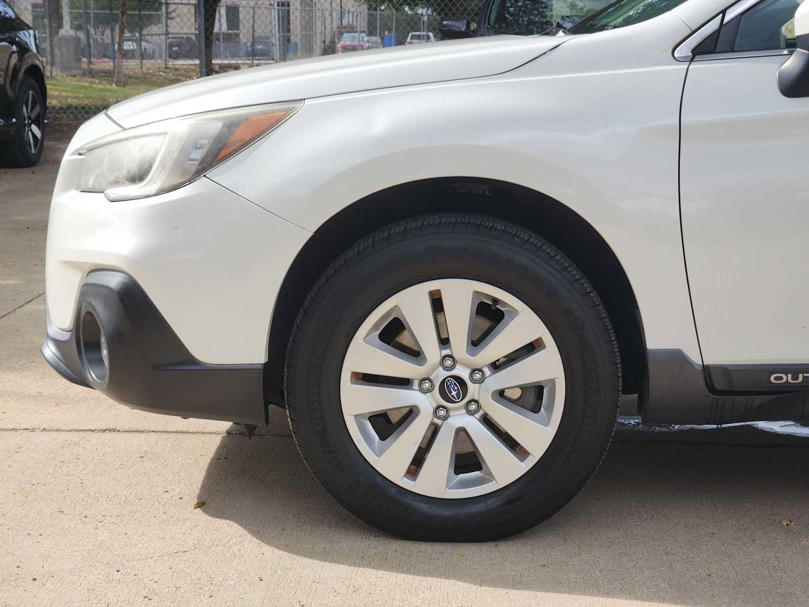 Used 2019 Subaru Outback 2.5i Premium AWD/4WD image 8